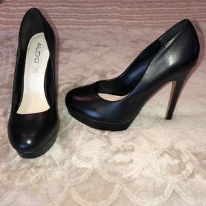 Black Leather Aldo platforms